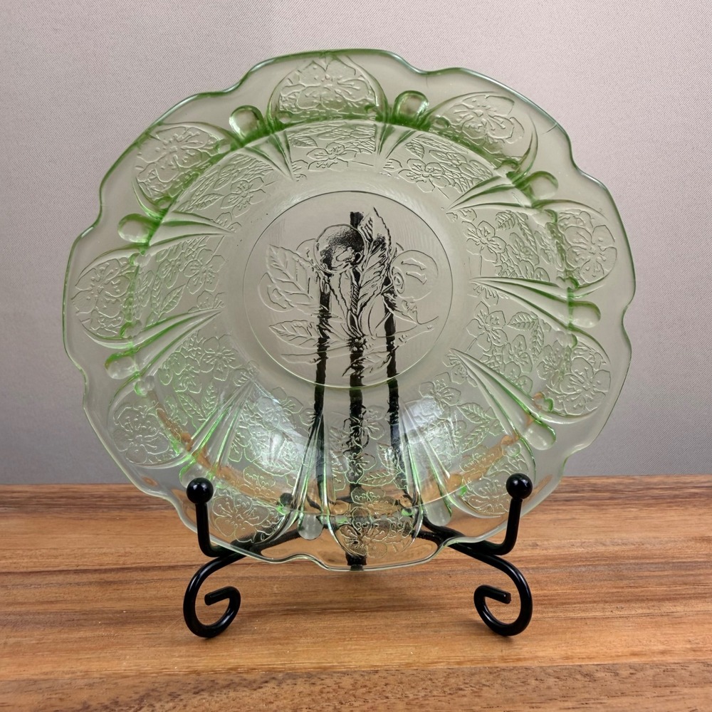 Jeannette Glass Cherry Blossom 5" Bowl Green Uranium Depression Glass Vintage